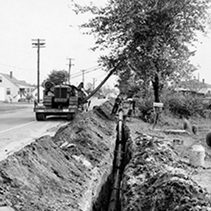 historical construction photograph from F.L. Showalter